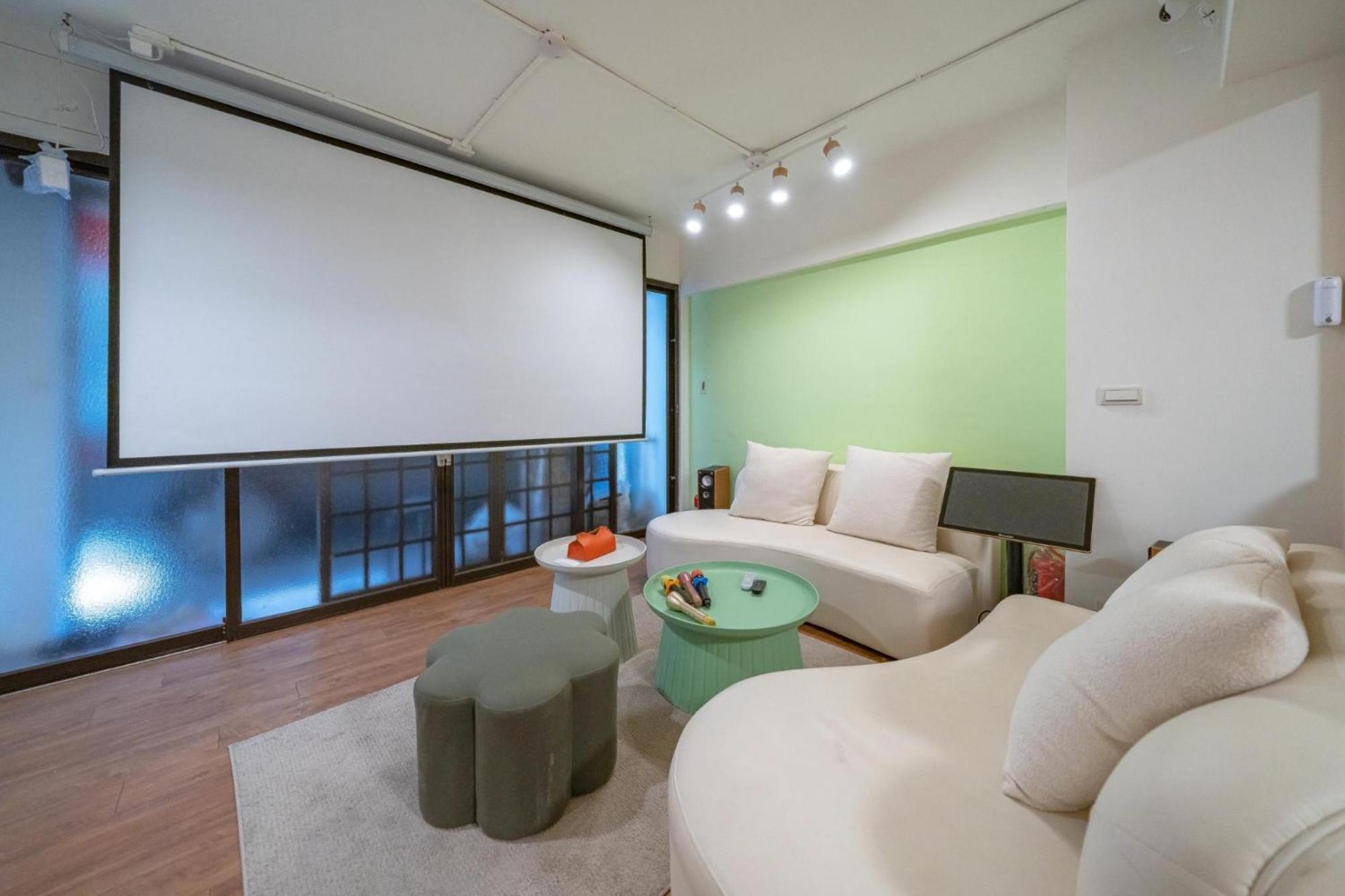 樂福小棧 Love House 宜蘭五結包棟民宿 Ktv 電動麻將 烤肉 Wujie Zhen Exteriör bild
